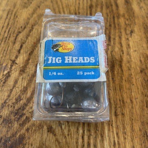 Bass Pro Eagle Claw Round Jig Heads 1/4 Oz Lead ~ Pack of Approximately 25