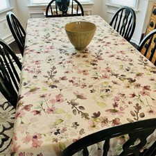 Floral Tablecloth Watercolor Wildflower Pattern Beige Background 82 x58 NO TAG