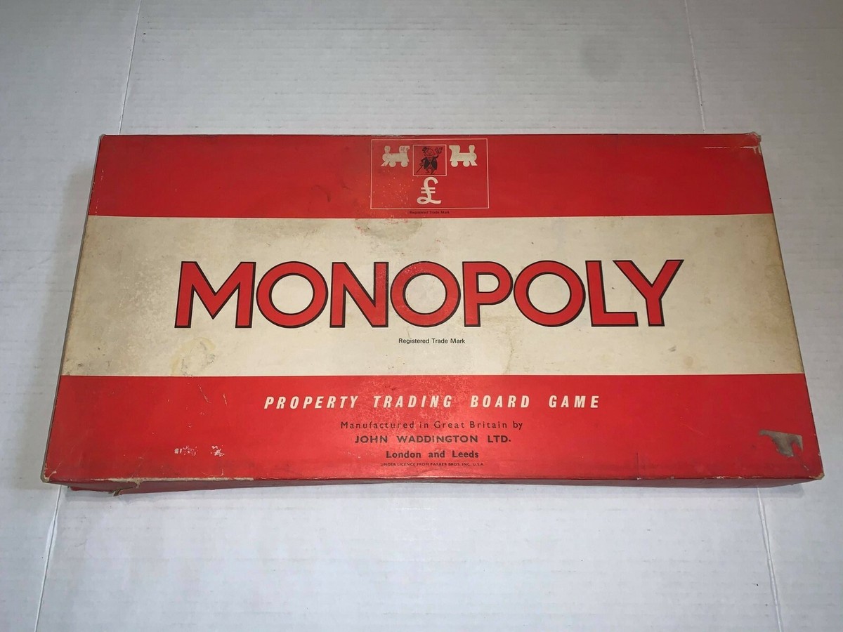 RARE Vintage 1972 Monopoly Game John Waddington London and Leeds