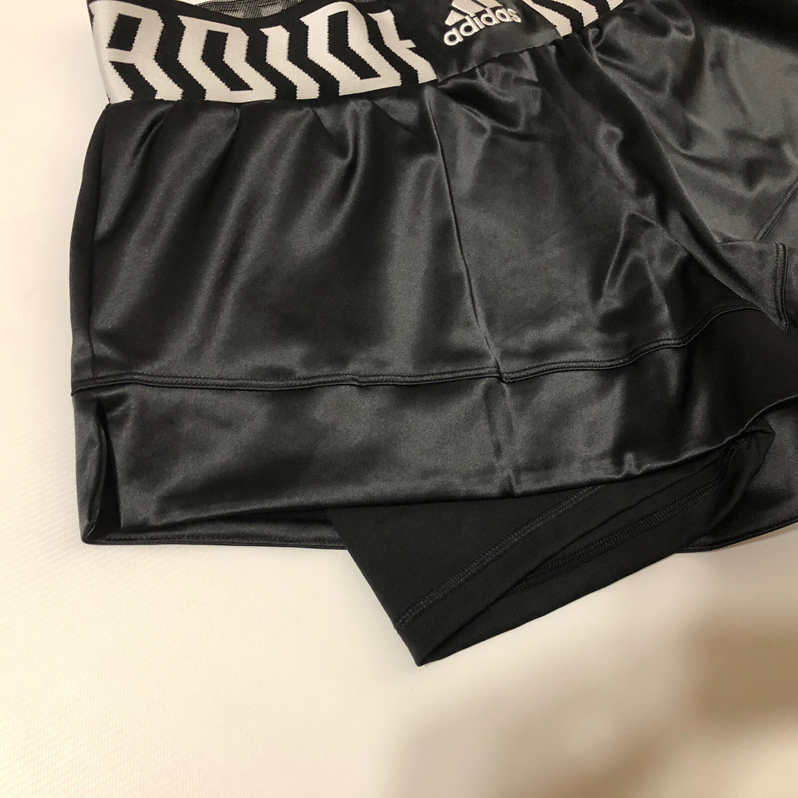 Adidas Women’s Athletic Black/White Training TKO Shorts Sz L NWT thumbnail 3