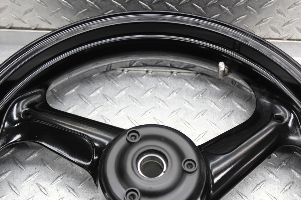 Llanta delantera Ducati Multistrada 620 2006 17xMT3,50 Foto 3 de 4