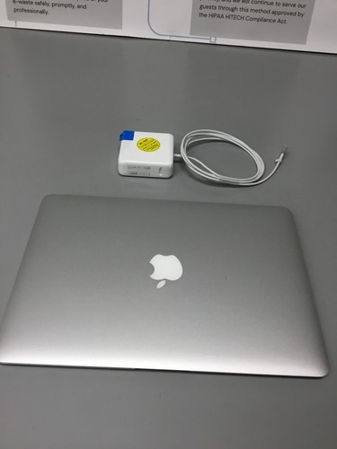 Apple MacBook Air 2014 Core i5 1.4ghz 4gb RAM 128gb SSD 13" macOS Big Sur - Picture 5 of 15