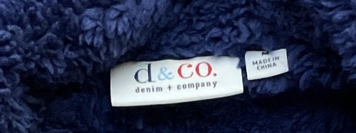 D & CO Womens Size Medium Navy Blue Full Zip Quilted Sherpa Fleece Lined Vest - Picture 4 of 4