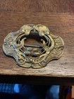 VINTAGE ART NOUVEAU BRASS PIN VERY DECORATIVE GOOD SIZE VVG — photo 2