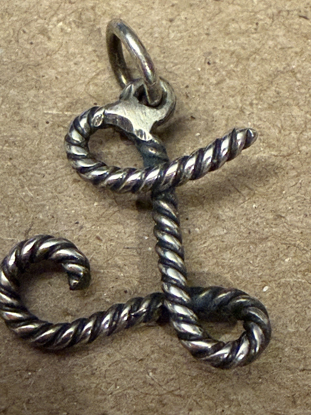 James Avery Rope Initial script “L” - image 2