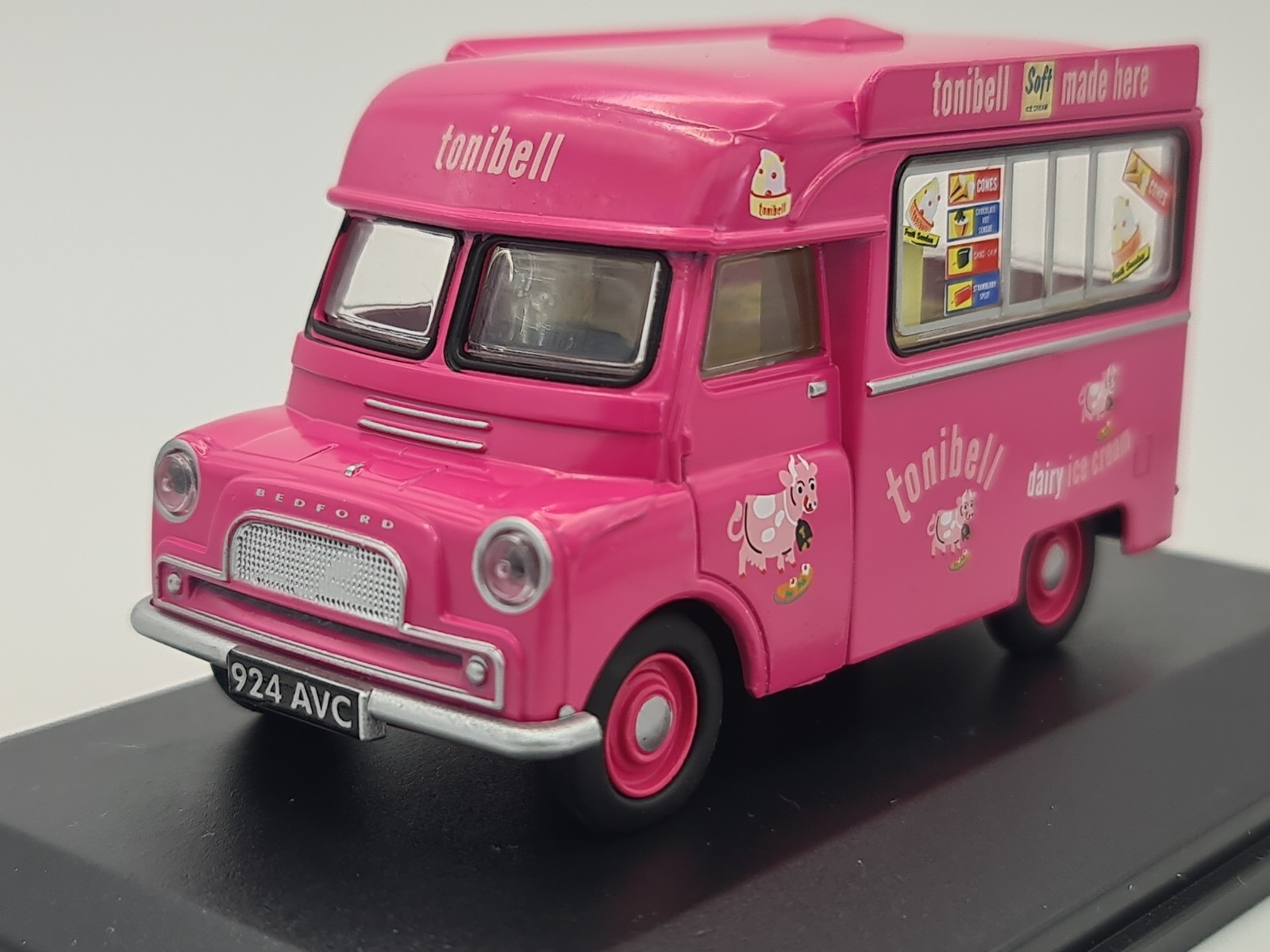 Oxford Diecast CA004 Ice Cream Van  Tonibell Dairy Bedford CA Van Boxed 1:43 MIB