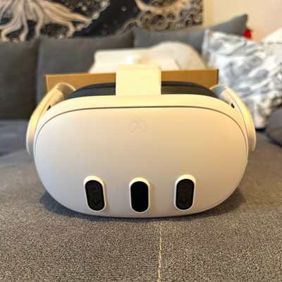 Meta Quest 3 eigenständiges VR-Headset Weiß 120 Hz USB-C inkl. 2 Controller
