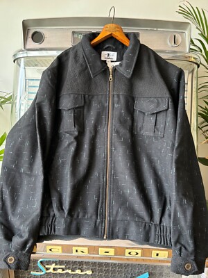 1950er Jahre Gab Jacke. Klassischer Rockabilly-Bluson-Stil. Atomfleck.  Größe 42 .NEU