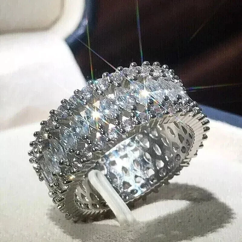 Alianza de boda de eternidad completa de moissanita VVS1 corte marquesa sólido de 1 quilates de oro blanco de 14 quilates Foto 4 de 4