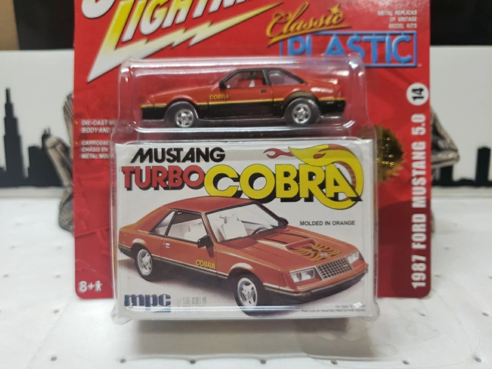 Ford Mustang 1987 Johnny Lightning 5,0 Turbo Cobra réplica de plástico clásico Foto 3 de 4