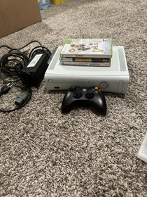 Xbox 360 w/ 3 games 1 controller