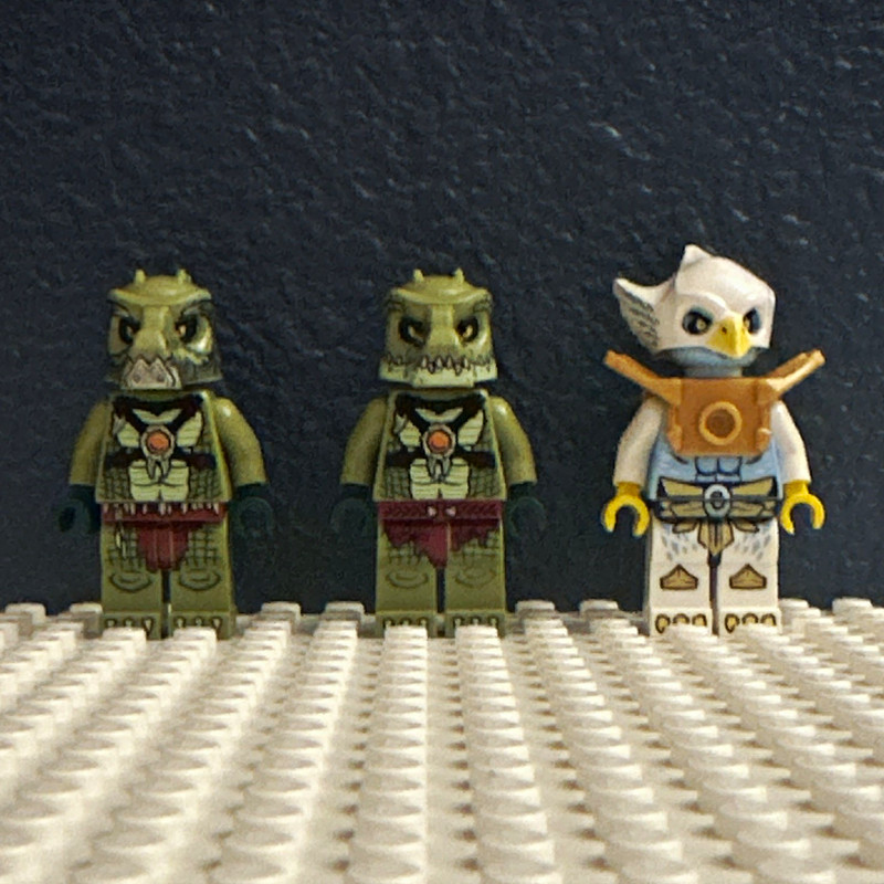 LEGO Minifigures Lot of 3; 2 Green Reptile Figures + White Bird Warrior