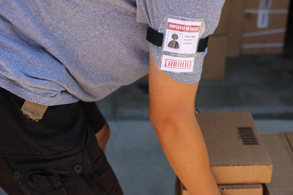 Arm Band ID Badge Holder Vertical with Elastic BLACK Strap - Pack of 100 - Image 3 of 4