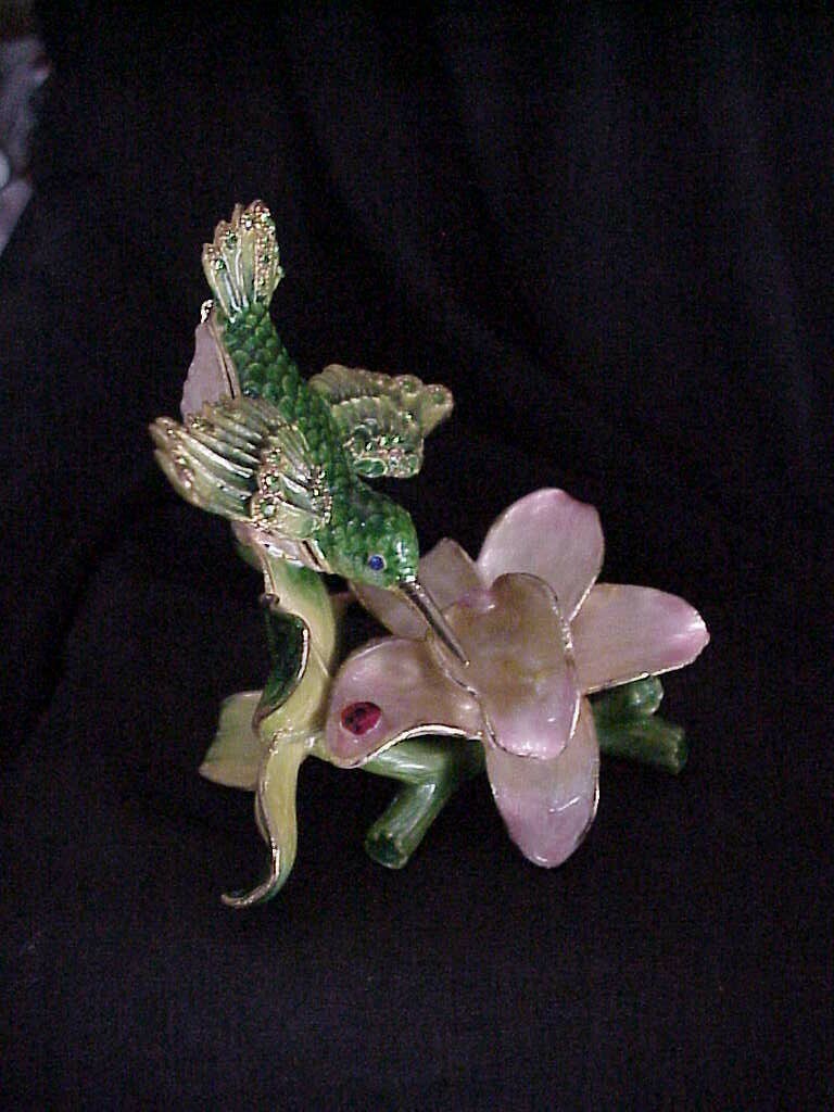 Green Hummingbird atop Flower w/ Lady Bug Trinket Box Ring Jewelry Storage