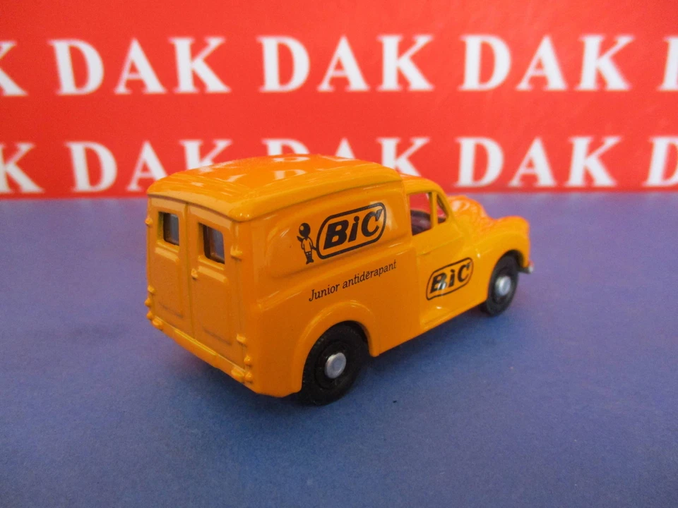 Die cast Modellino Auto Morris 1000 Van Bic by Corgi - Immagine 3 di 4