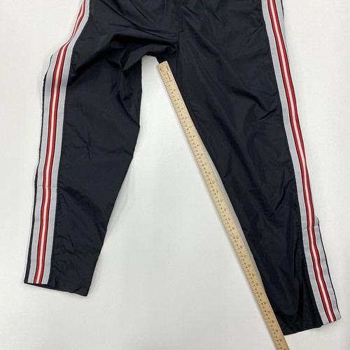 Pantalones cortavientos medianos vintage Y2K Nike para mujer a rayas negros rojos nailon - Imagen 10 de 12
