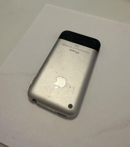 Apple iPhone 1st Generation - 8GB - Black (AT&T) A1203 (GSM) D8 - Picture 11 of 13