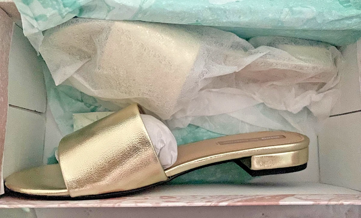 Chaussures dorées Femme | Collection 2025