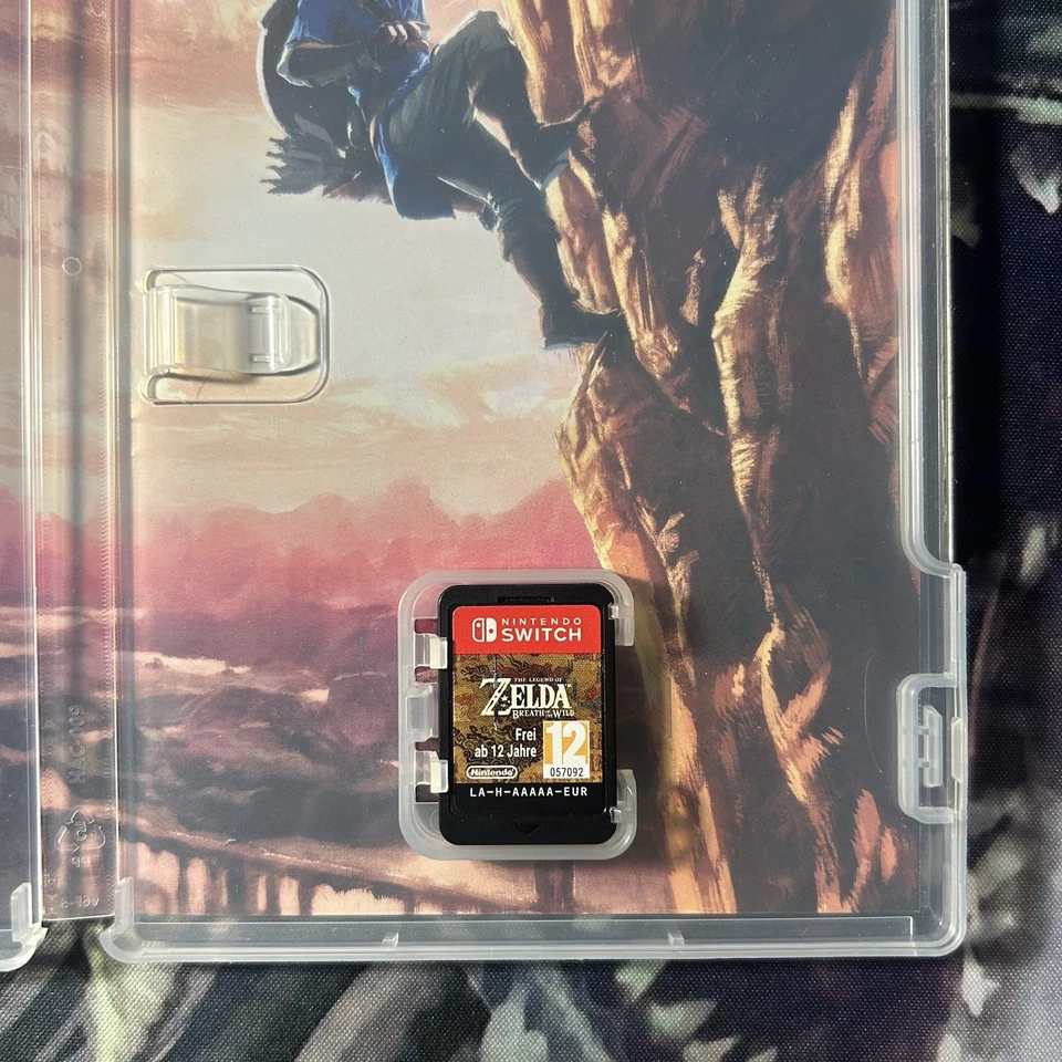 The Legend of Zelda: Tears Of The Kingdom + Guida Libro Ufficiale, foto 3 di 5