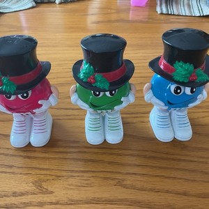 M&M'S Lot of 3 Candy Dispenser SantaHats 1 Pink Body, 1 Blue Body, 1 Green Body