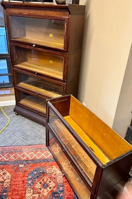 Antigua librería apilable Gunn Barrister roble 6 secciones - 85 pulgadas de alto Foto 3 de 4