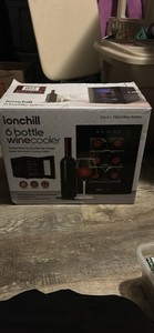 Ionchill 6-Bottle Refroidisseur de vin, Mini Réfrigérateur avec sac à vin et température...