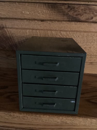 Vtg. Metal 4 Drawer Industrial Small Parts/Storage/  Organizer Cabinet