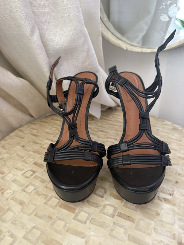 Givenchy Women’s Black Leather Platform Ankle Strap Buckle Stiletto US 9