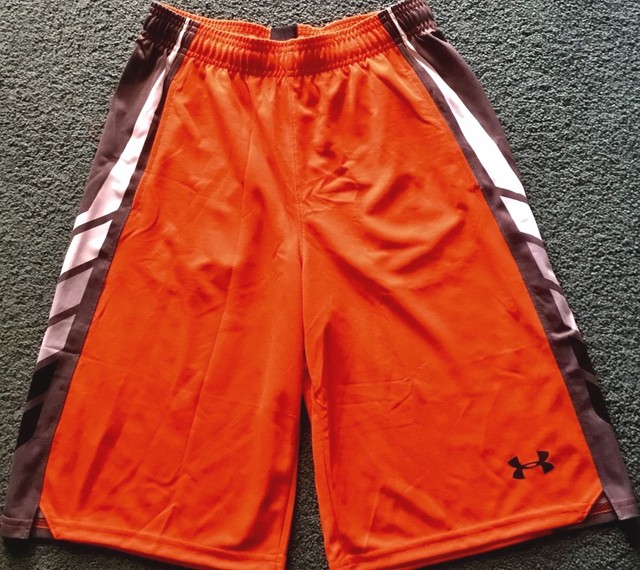 NWT Under Armour Boys XL Orange//Gray//White BASKETBALL Loose Fit Shorts YXL