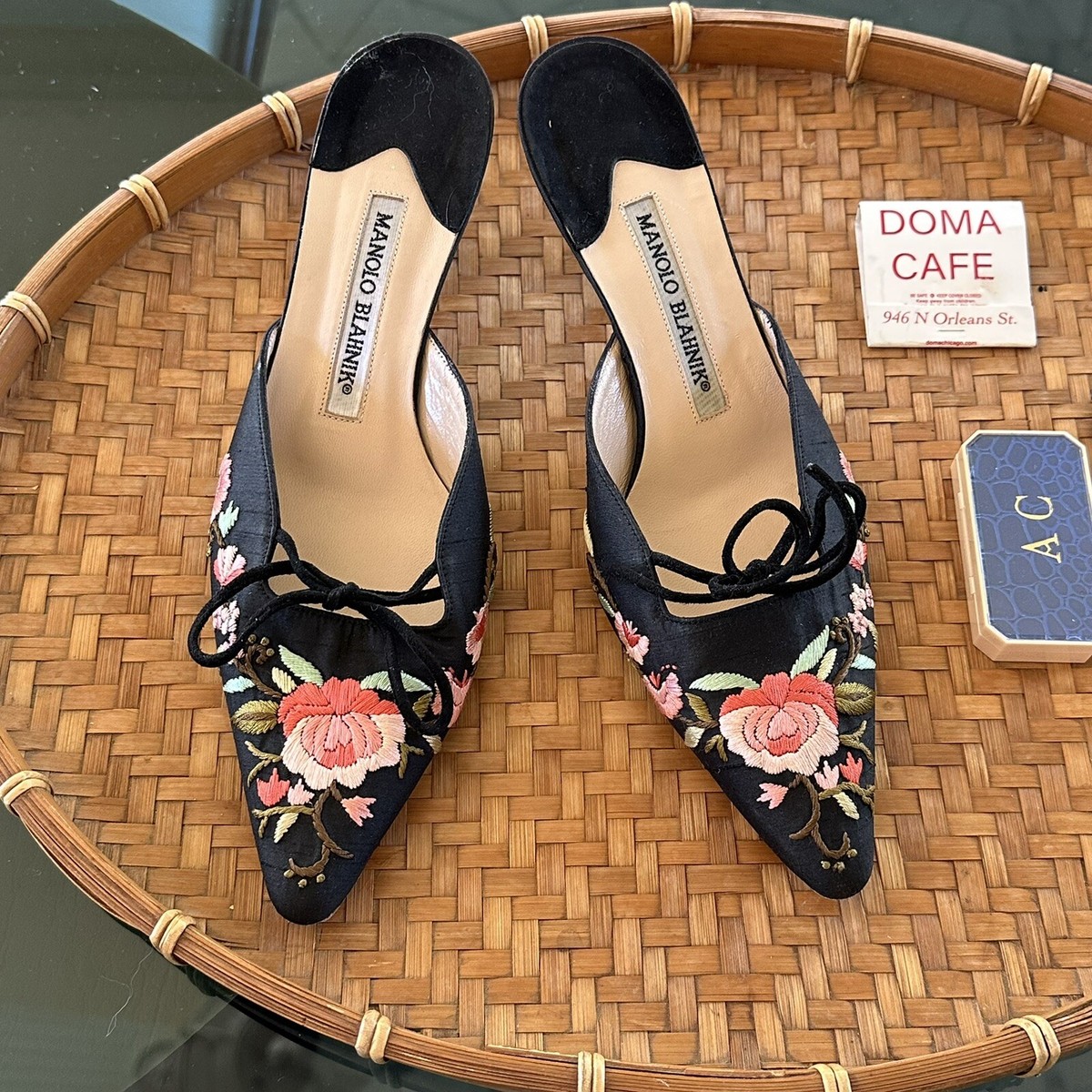 Vintage Manolo Blahnik Embroidered Mules 36 Floral Mules Vintage Manolo Blahnik Embroidered Mules 36 Floral Mules