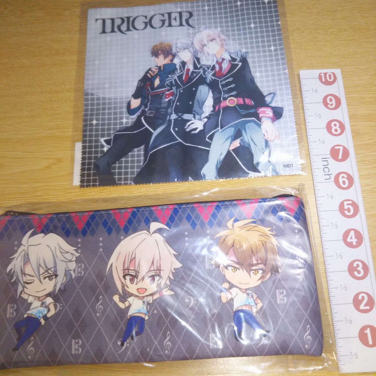 A63341 IDOLISH7 / i7 / TRIGGER Multi pouch & Cloth / Gaku
