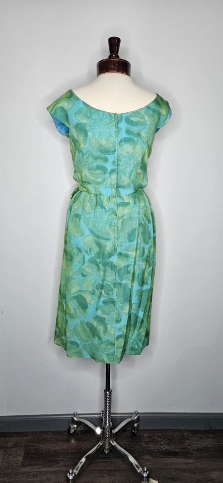 Vintage 1950s 1960s Lee Claire New York Green And Blue Floral Chiffon Dress  - Image 2 of 4