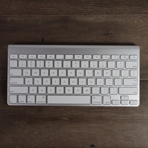 Apple Magic Keyboard - Wireless Bluetooth Original OEM Genuine A1314