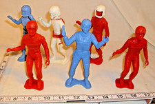 PLASTIC SPACEMAN PLASTIC FIGURES X6 1960s