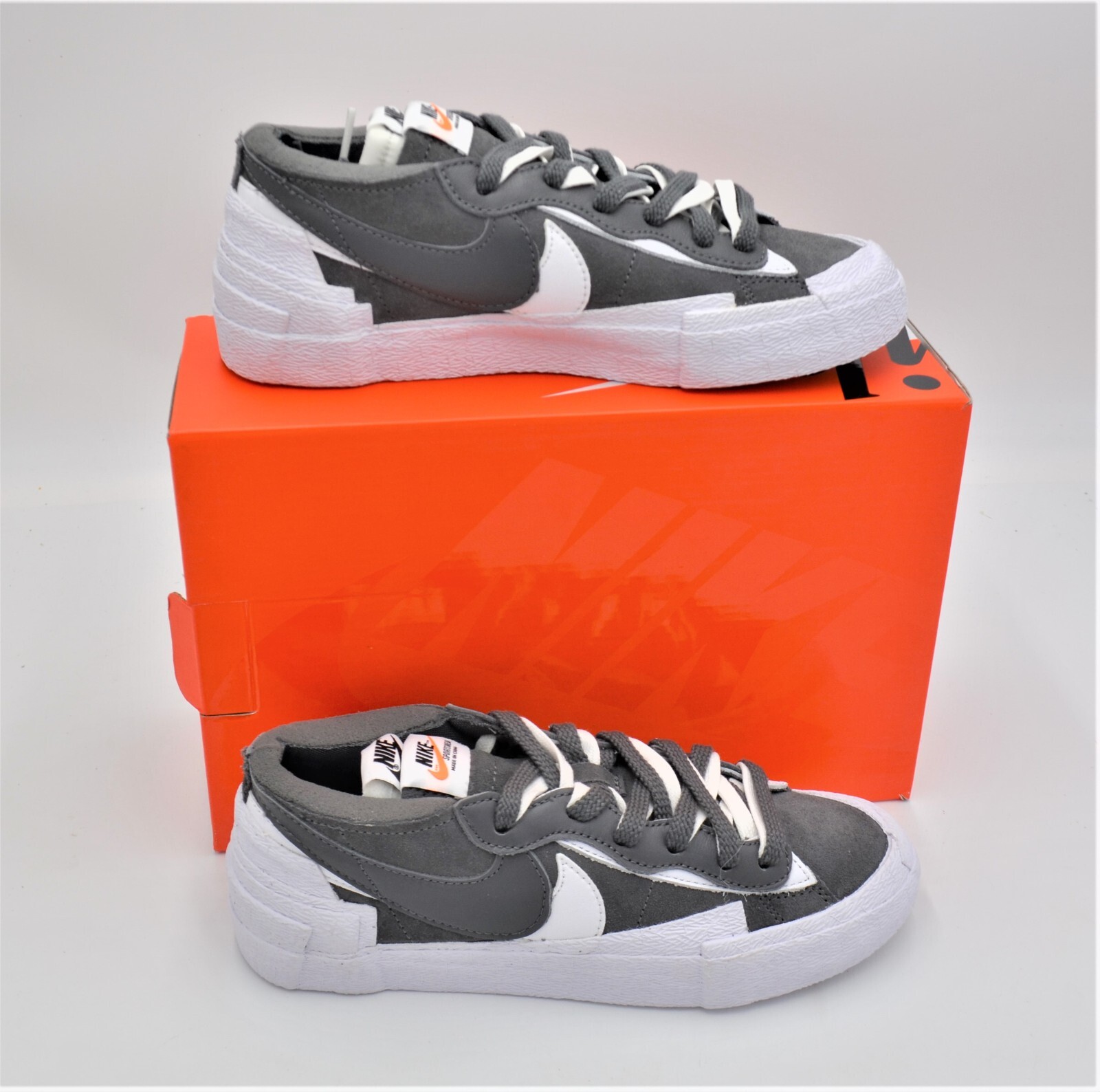 SACAI X NIKE NUOVE SCARPE DA DONNA NIKE BLAZER LOW X SACAI TAGLIA 7 GRIGIO FERRO SACAI DD1877 002