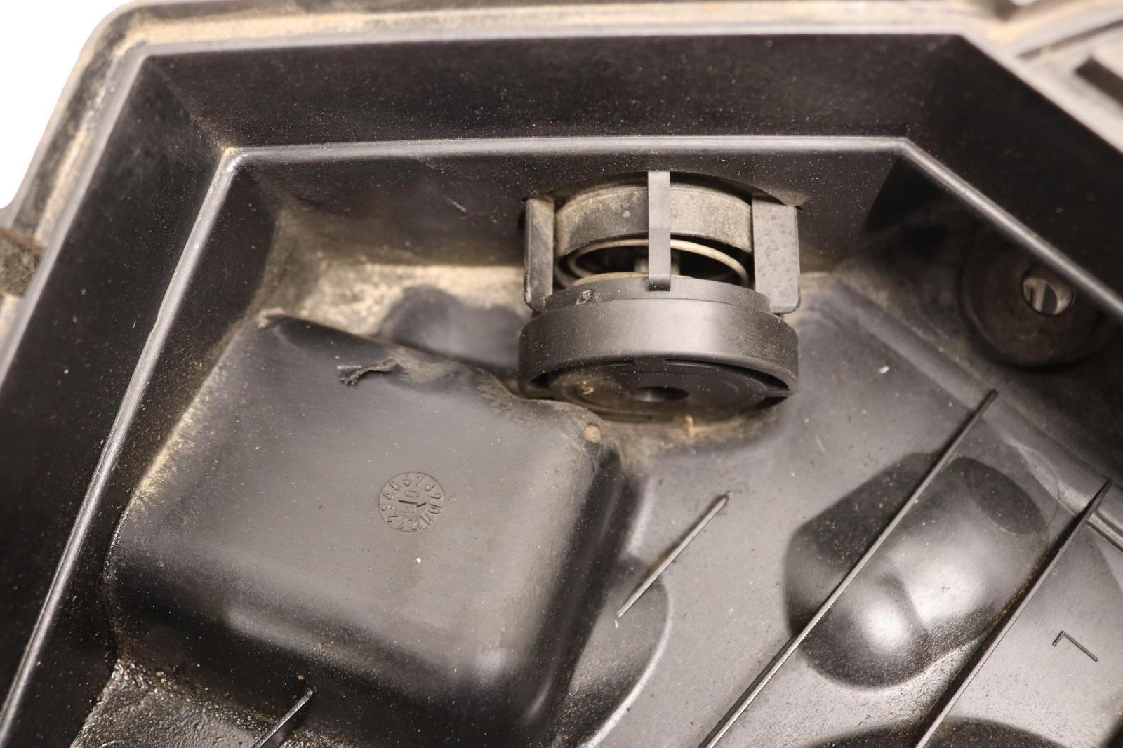 2006-2012 BENTLEY CONTINENTAL FLUING SPUR LEFT CLEANER BOX MISSING TOP LID OEM