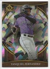 2023 Bowman Chrome Invicta YANQUIEL FERNANDEZ Atomic Cracked Ice Refractor /150