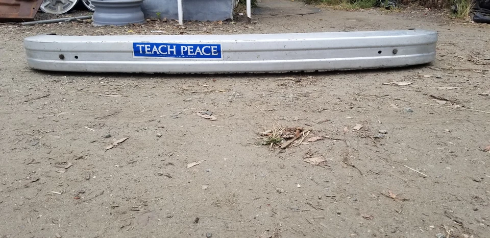 1974 Volkswagen 411 412 Rear Bumper VW Type 4. Aluminum OEM . Used Ad# 8588 Foto 3 de 4