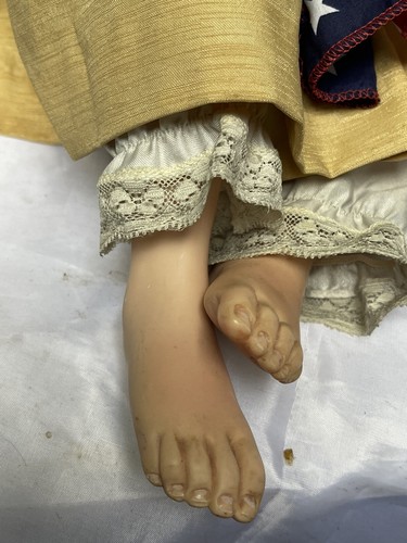 Jane Bradbury Limited My County Tis Of Thee DOLL #0243/1000 Doll And Flag. Read - Picture 4 of 8
