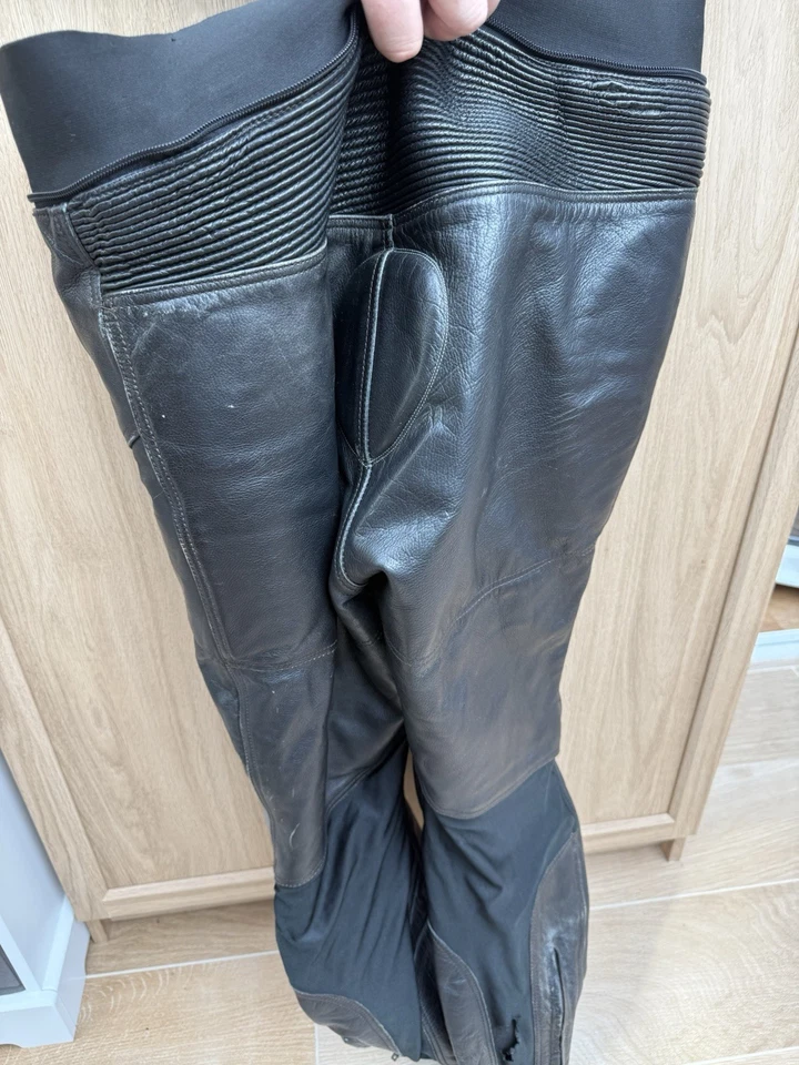 Frank Thomas extreme Race 2 Piece leather trousers Size 44 - Image 2 of 3