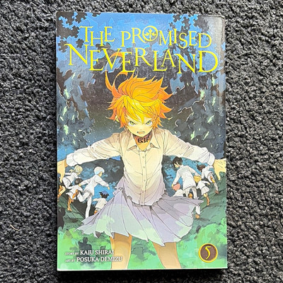 VIZ The Promised Neverland Vol. 5 Escape Softcover Manga English Shonen Jump