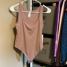 NWT Lululemon Wundermost Ultra-Soft Nulu Sleeveless Bodysuit Med 8 Twilight Rose