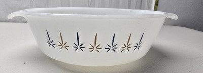 Vintage FIRE KING Candle Glow Atomic Star 7 5/8'' Casserole Dish #436 One Quart