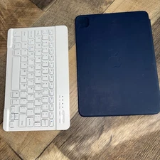 Apple Smart Folio Blue for iPad Air M2/M1 11”, iPad Pro 11” 2018–2024 + Keyboard