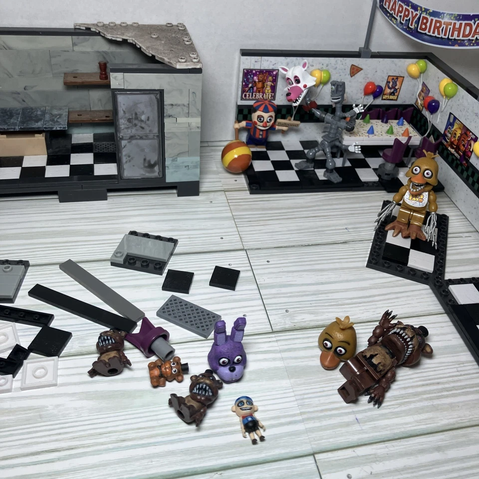 McFarlane Five Nights at Freddy’s Lot Of 3 Incomplete Playsets Read Description - Image 4 of 4