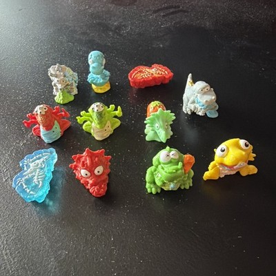 Zuru Smashers Mini Dinosaur Lot of 11 Mixed Collectible Figurines Toys