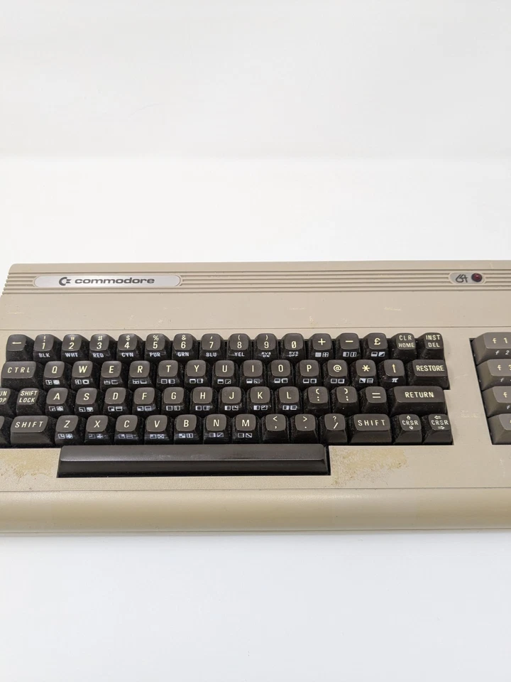 Commodore 64 C64 etiqueta plateada Foto 3 de 4