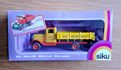SIKU - 2521 - White-Lkw Pritschenwagen ''J. Meyer Essen'' in OVP