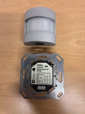 Acoplador de bus Gira KNX EIB 57000 + 130526 aluminio detector de movimiento 2,2 m