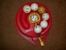 VINTAGE 1978 BASEBALL PITCHER TOY, PITCHER'S MOUND BALL FEEDER TOY RARE!!!!!!